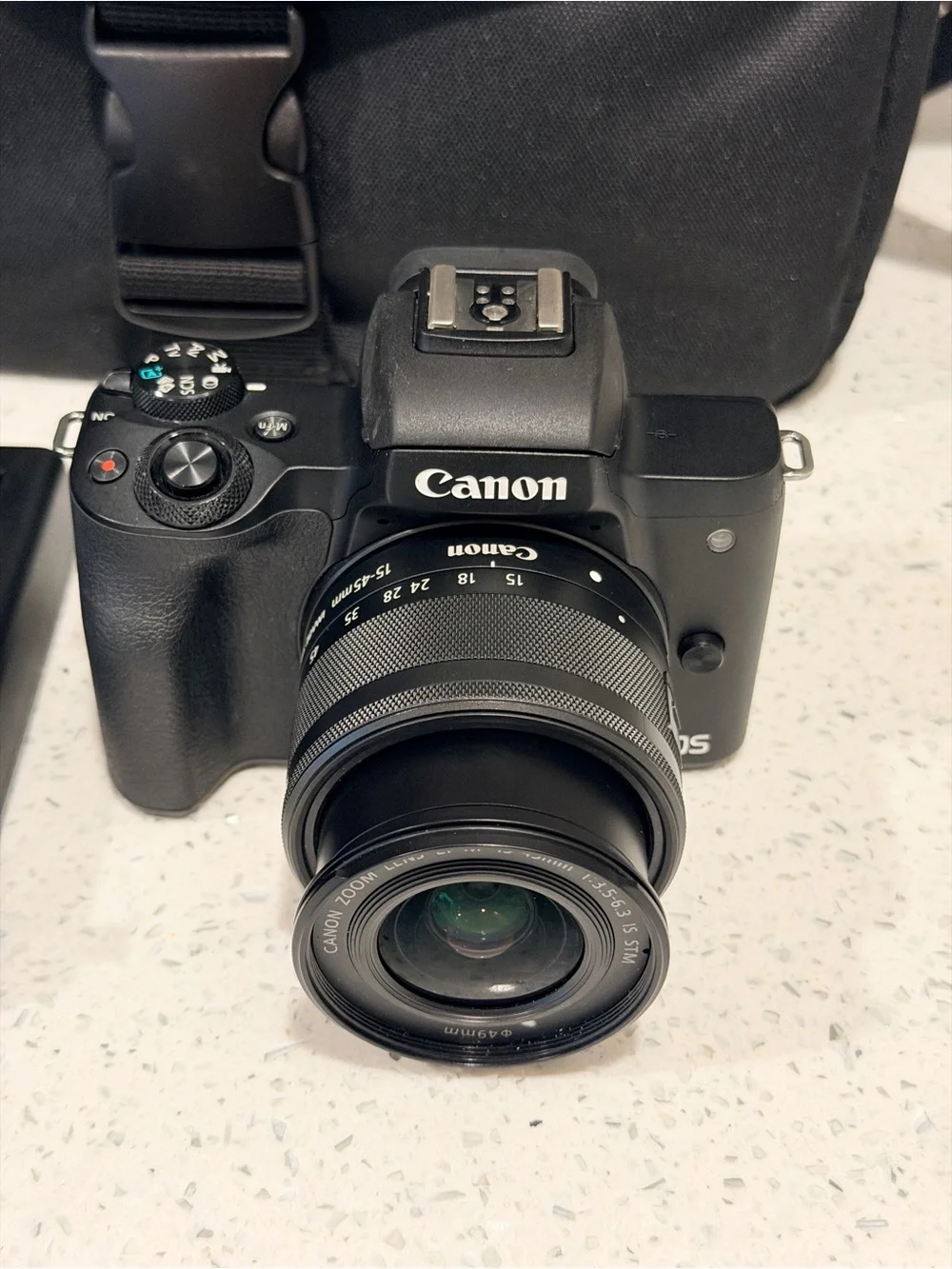 Cannon EOS m50 Mark II Bundle
